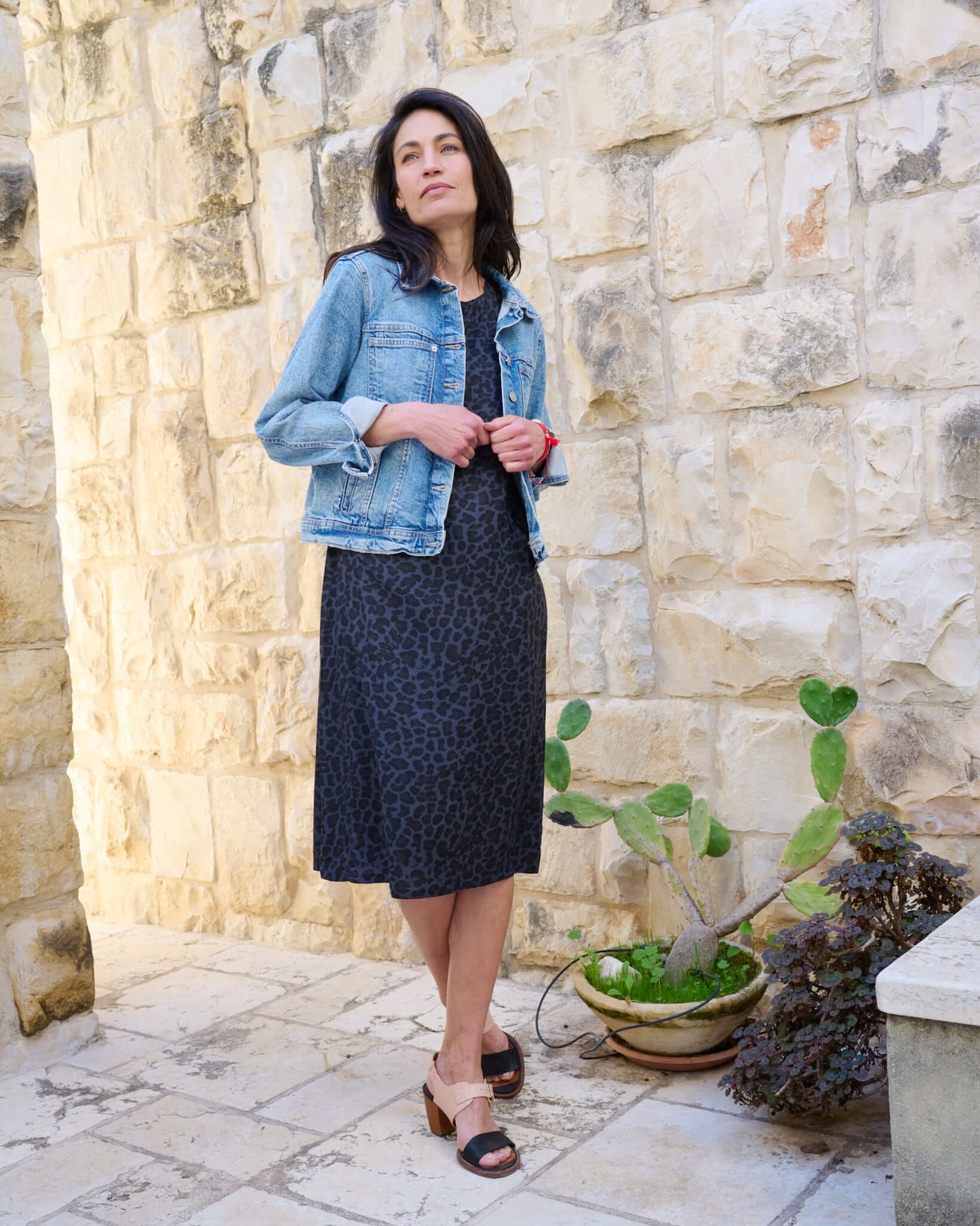 NICOLE - a sleeveless dress